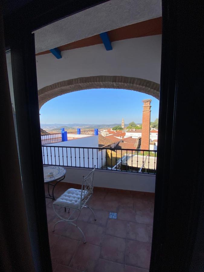 Hotel Rural La Posada De Las Cigueenas Jerez De Los Caballeros Luaran gambar