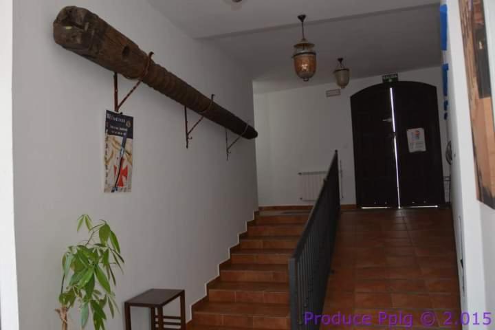 Hotel Rural La Posada De Las Cigueenas Jerez De Los Caballeros Luaran gambar