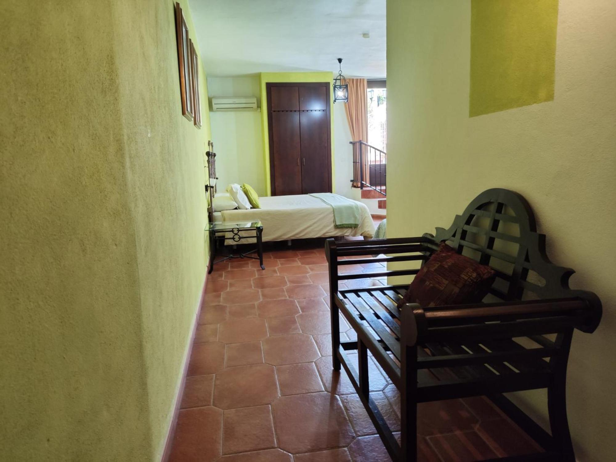 Hotel Rural La Posada De Las Cigueenas Jerez De Los Caballeros Luaran gambar